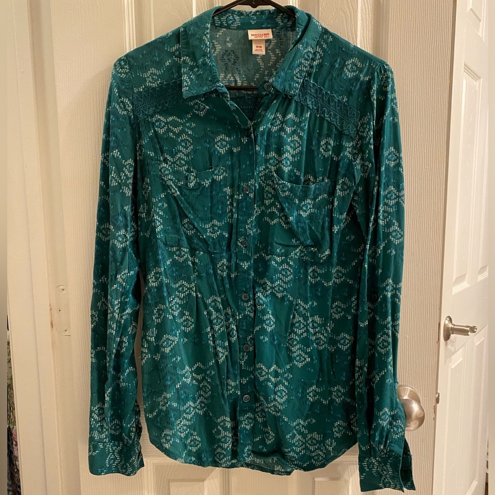 Mossimo lace detail button down shirt